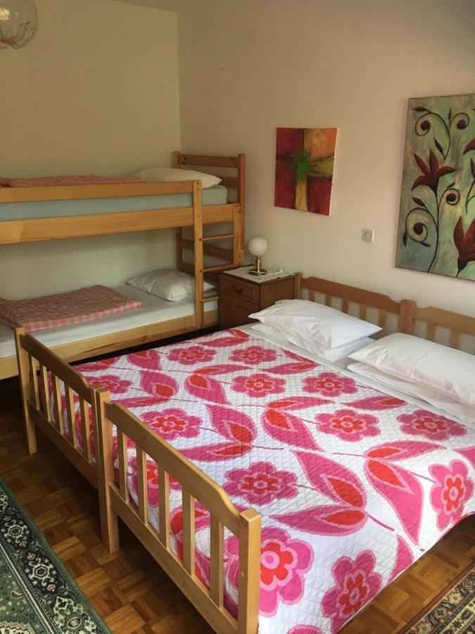 Hostel-Sezanalokev B&B Eksteriør billede