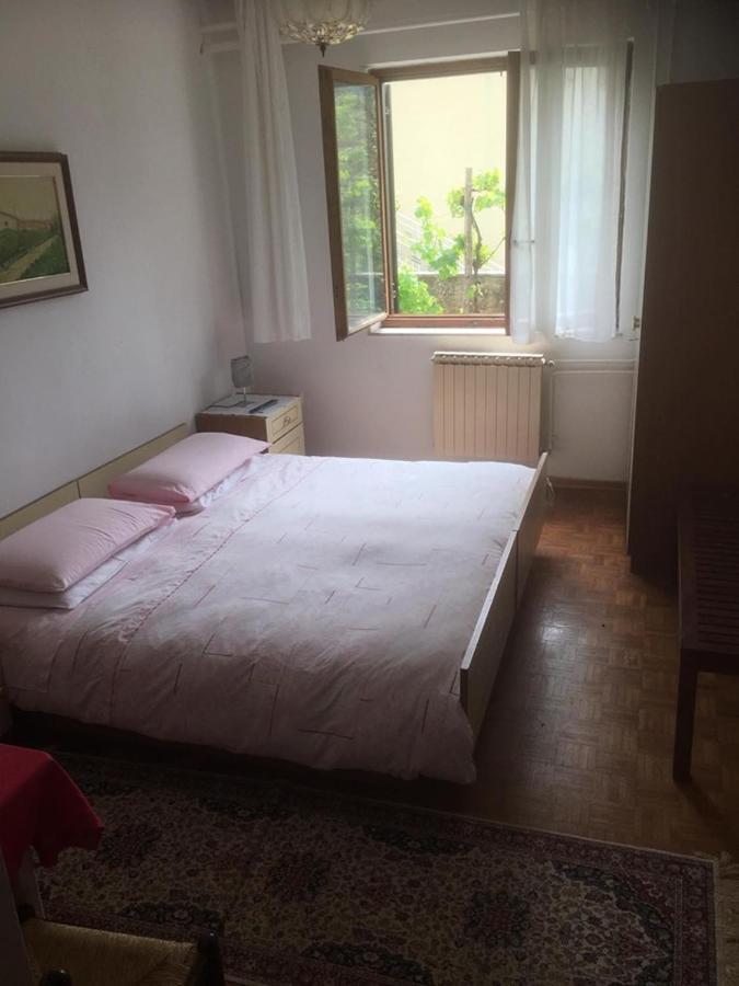 Hostel-Sezanalokev B&B Eksteriør billede