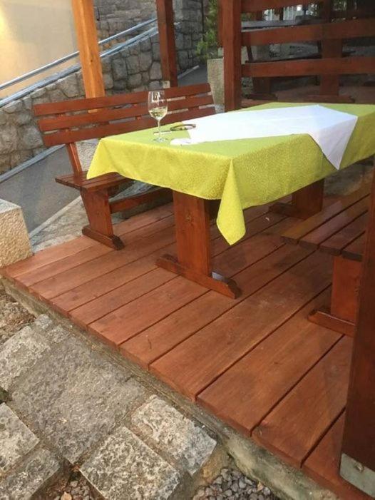 Hostel-Sezanalokev B&B Eksteriør billede